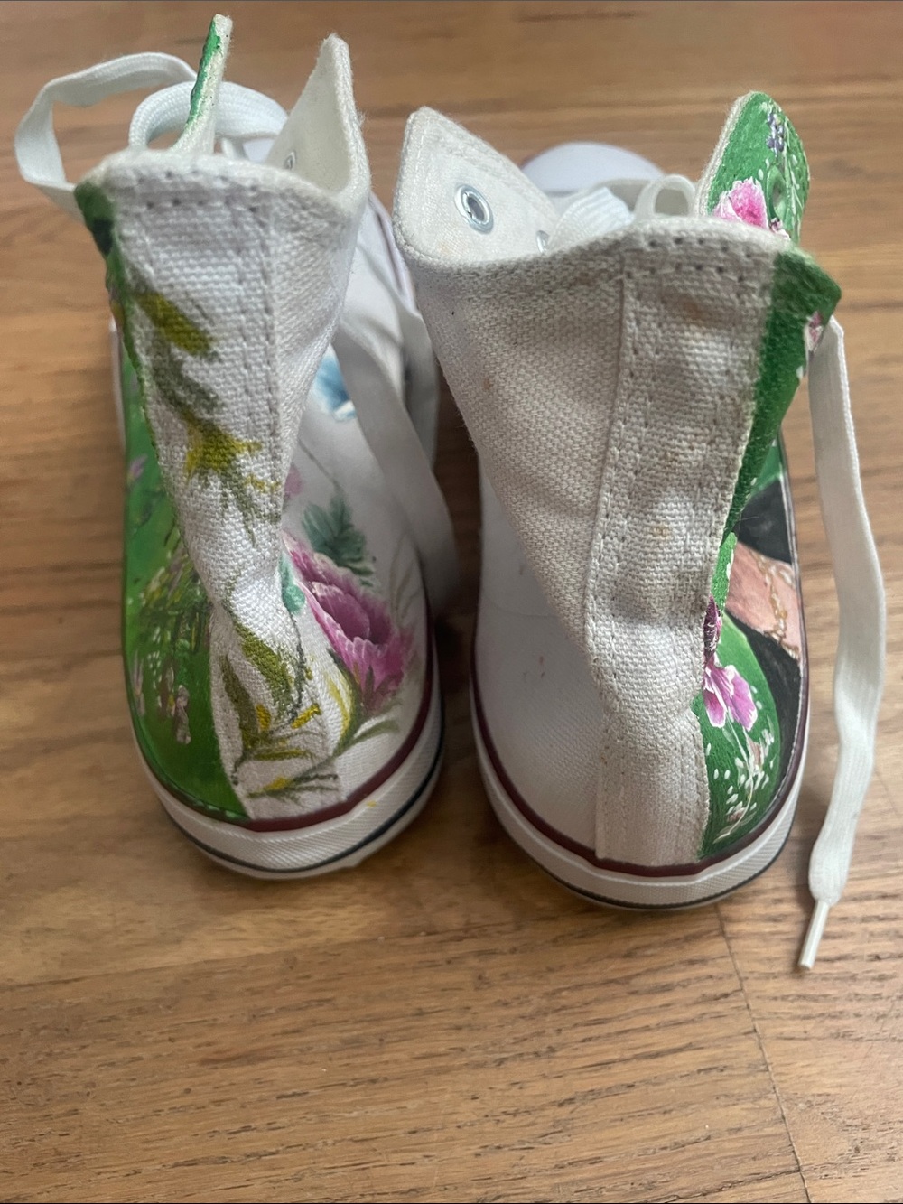 Hand-Painted Green Floral High-Top Sneakers with White Accents - Picture 3 of 8